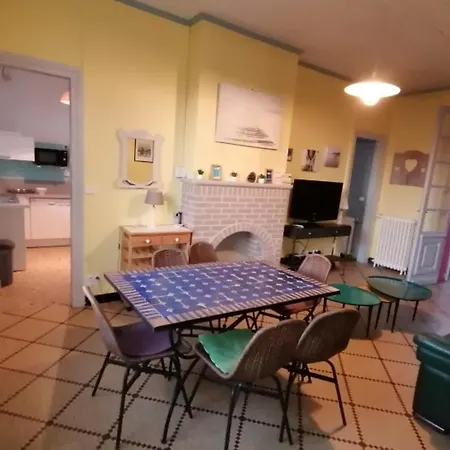 Holiday home Beautiful House With Garden Les Bains *